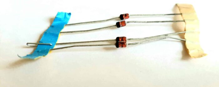 1N4744 1W 15V Zener Diode