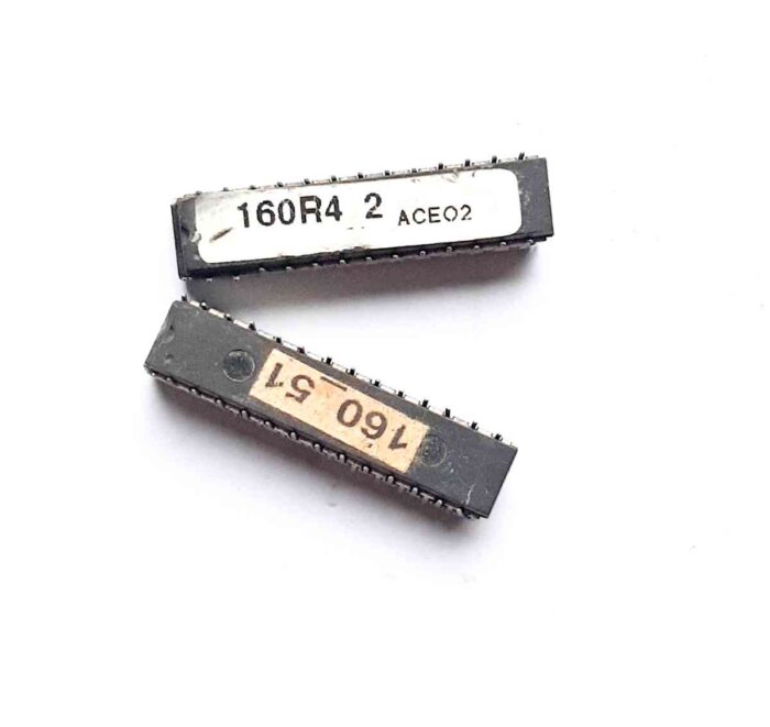 160R4 2 / 160_51 Luminous Inverter Microcontroller IC